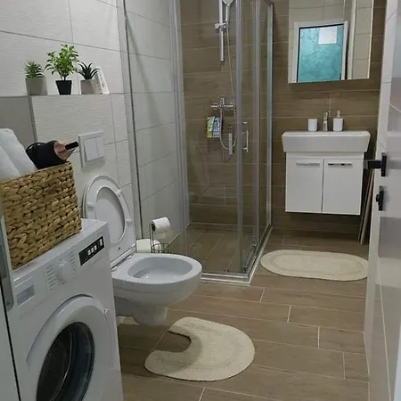 Apartman Anika - Stan Na Dan Doboj Exterior photo