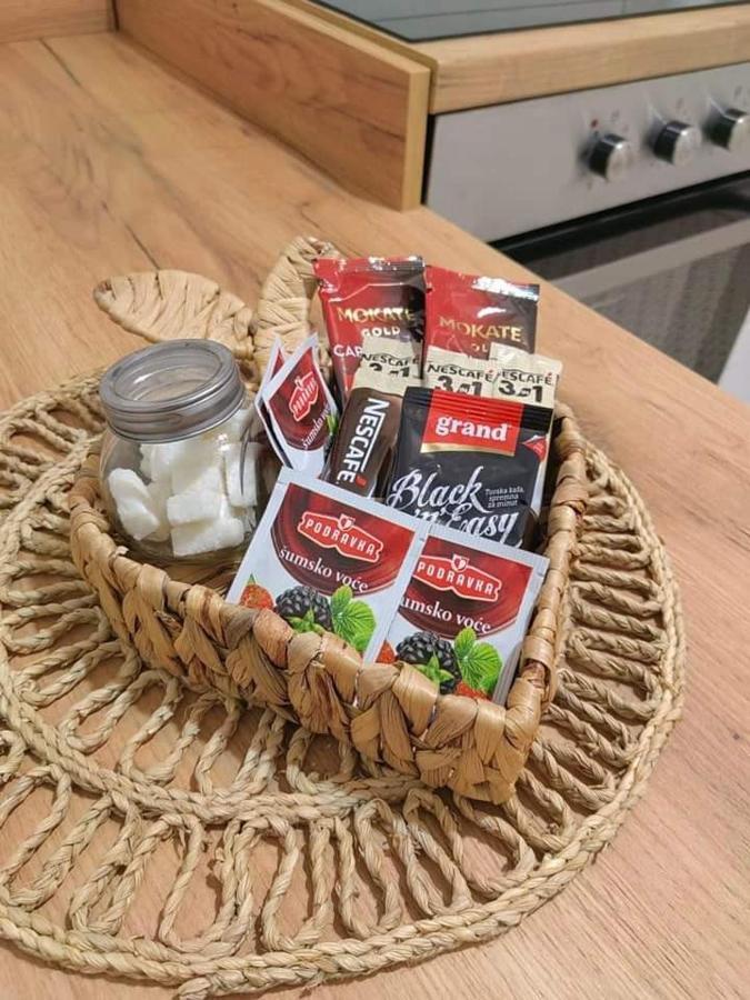 Anika - Stan Na Dan Doboj